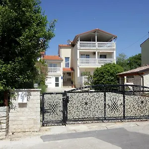 Apartment Domic, Banjole